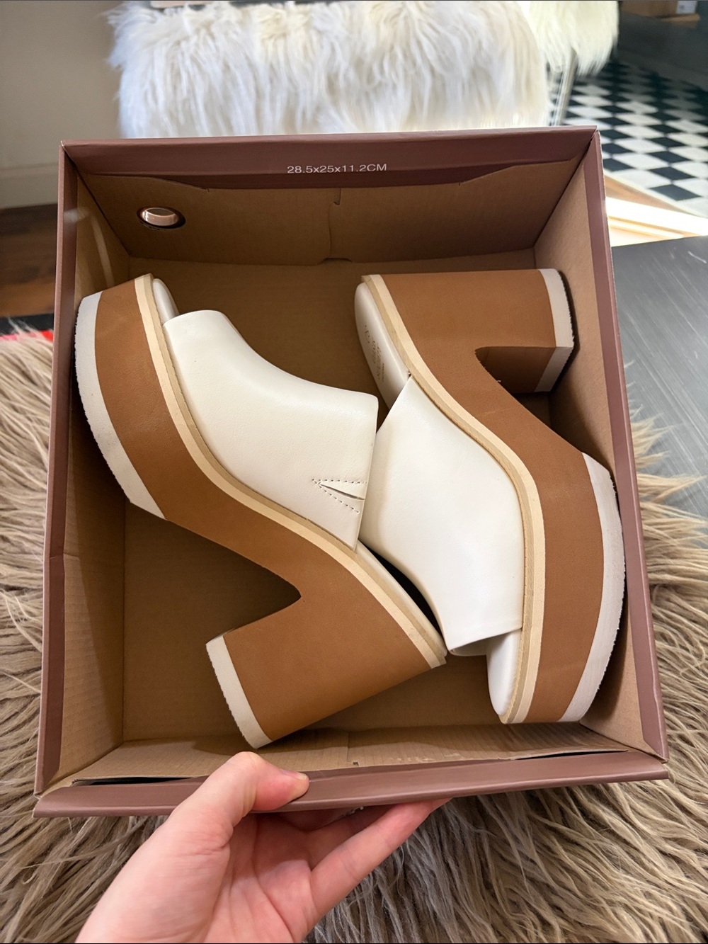 Oasis Society California, White and Tan Platform Mule Heels - Women Shoes